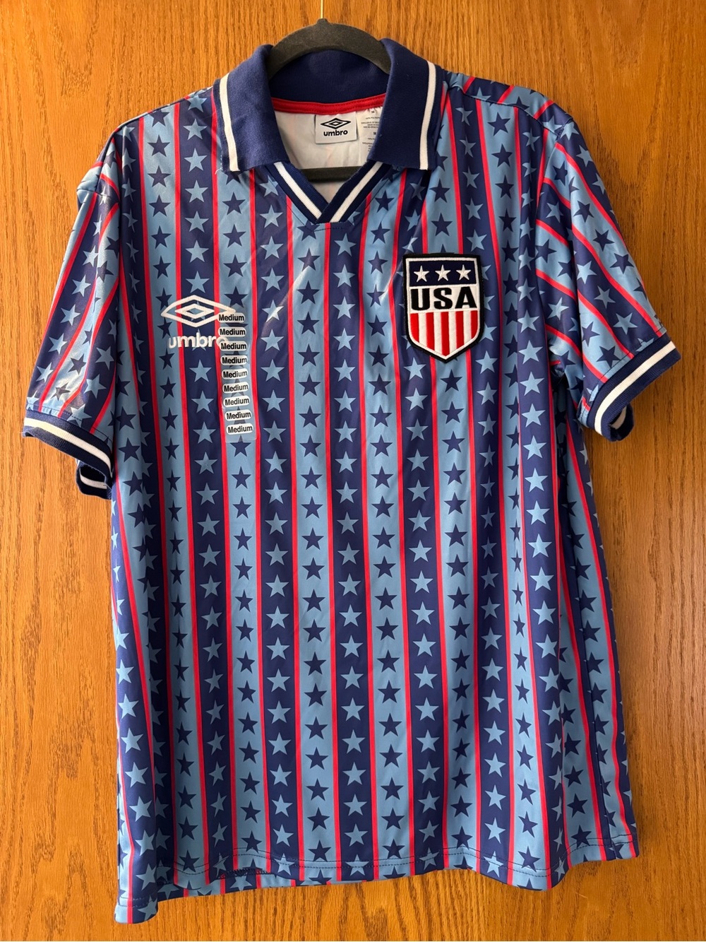 NWT Umbro USA Men's M Blue Star Stripe Soccer Jersey